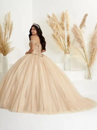 LizLúo Fiesta Style No. 56446 #0 thumbnail