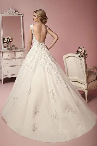 Flora's Faves Style No. 18049 #3 Ivory/Ivory/Silver thumbnail