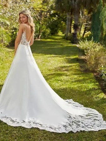 Flora's Faves Style No. 18321 #8 Ivory thumbnail
