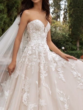 Pronovias Style No. Elcira #5 thumbnail