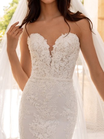 Pronovias Style No. Ermin #6 thumbnail